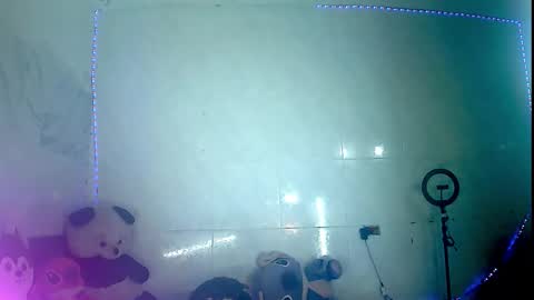 ALEXA  KIM online show from December 22, 2025, 12:57 pm