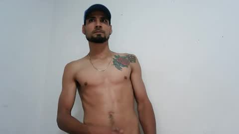 Snapshot of coupleeswetthott chatting on June 2, 2026, 4:42 pm coupleeswetthott online show from June 2, 2026, 4:42 pm