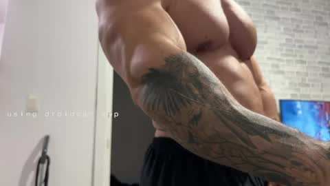 couplemuscle40 online show from March 23, 2026, 10:25 pm
