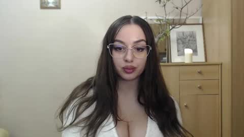 Snapshot of courtney_lux chatting on March 2, 2025, 6:30 pm Courtney online show from March 2, 2025, 6:30 pm