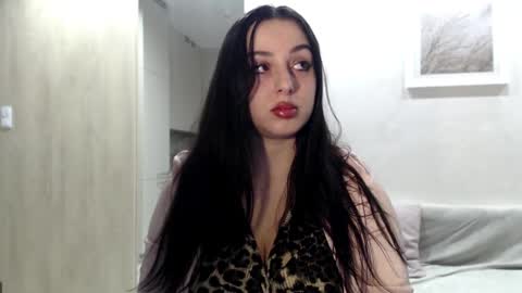 Snapshot of courtney_lux chatting on December 1, 2025, 3:17 pm Courtney online show from December 1, 2025, 3:17 pm