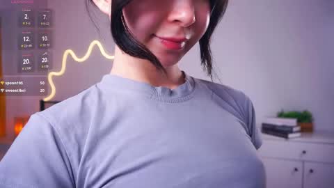 Yui online show from April 25, 2026, 8:28 am