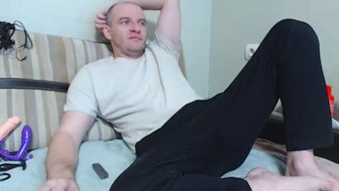 Damien online show from April 23, 2026, 7:41 am