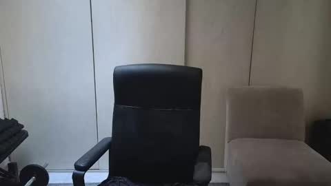 Snapshot of cowboylean chatting on November 13, 2025, 9:25 pm cbl online show from November 13, 2025, 9:25 pm