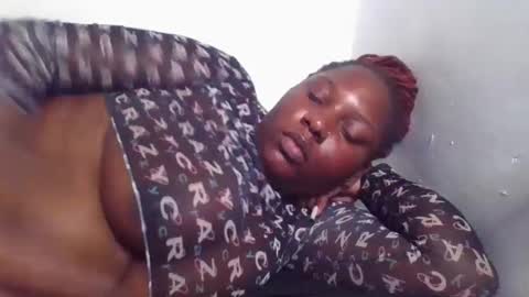 Erykah online show from December 8, 2024, 10:25 pm