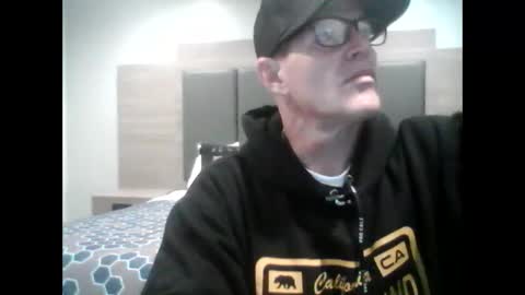 Snapshot of crackback927 chatting on January 21, 2025, 7:37 am crackback927 online show from January 21, 2025, 7:37 am