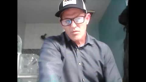 Snapshot of crackback927 chatting on February 1, 2026, 6:50 pm crackback927 online show from February 1, 2026, 6:50 pm