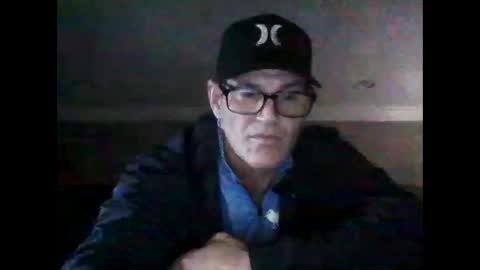 Snapshot of crackback927 chatting on February 20, 2026, 1:02 am crackback927 online show from February 20, 2026, 1:02 am
