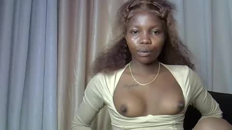 Snapshot of craizybitch chatting on February 2, 2026, 4:22 am craizybitch online show from February 2, 2026, 4:22 am