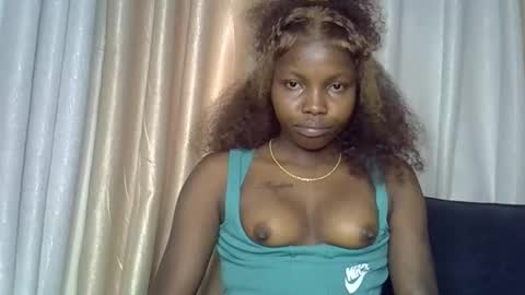 Snapshot of craizybitch chatting on February 3, 2026, 7:57 am craizybitch online show from February 3, 2026, 7:57 am