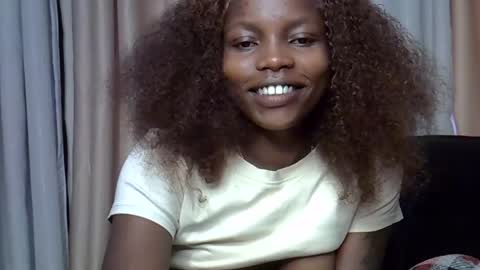 Snapshot of craizybitch chatting on March 3, 2026, 5:35 am craizybitch online show from March 3, 2026, 5:35 am