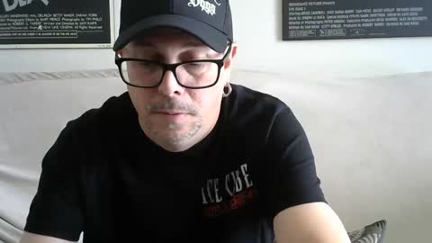 Snapshot of crazy4vegas chatting on December 7, 2024, 3:30 pm crazy4vegas online show from December 7, 2024, 3:30 pm