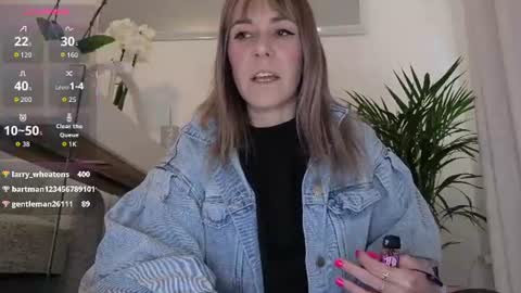 Snapshot of crazy_ass_stacy chatting on June 9, 2026, 1:12 pm Stacy 2pm to 6pm mon-fri 3 CAT online show from June 9, 2026, 1:12 pm