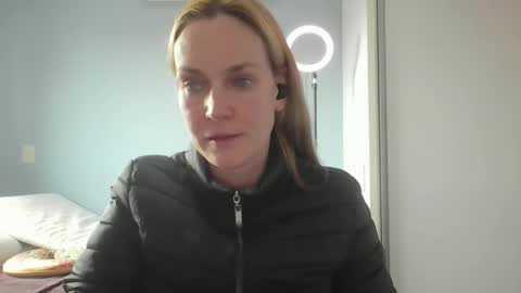 Anny online show from June 3, 2026, 4:56 pm