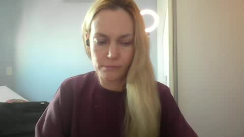 Anny online show from June 17, 2026, 12:18 pm