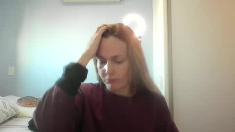 Anny online show from June 18, 2026, 10:52 am