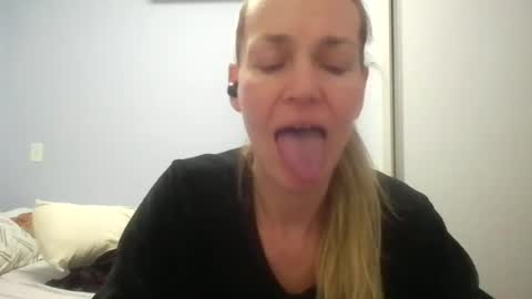 Anny online show from June 23, 2026, 12:30 am