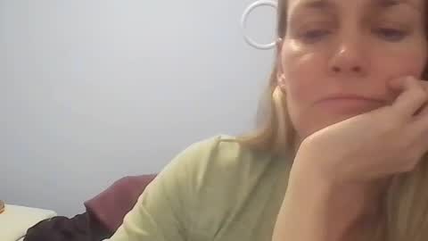 Anny online show from July 31, 2026, 12:21 am
