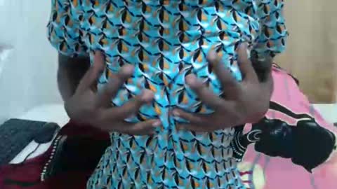 Snapshot of crazyebonie chatting on September 17, 2025, 9:38 pm Ebonie online show from September 17, 2025, 9:38 pm