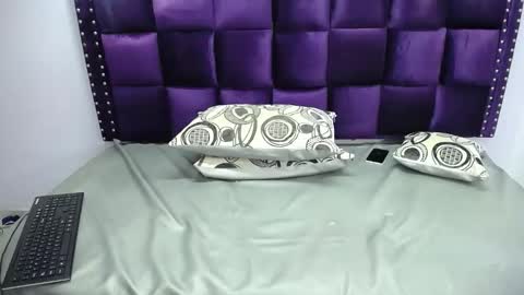 Snapshot of crazyonme chatting on December 31, 2024, 12:15 pm diosalinda online show from December 31, 2024, 12:15 pm