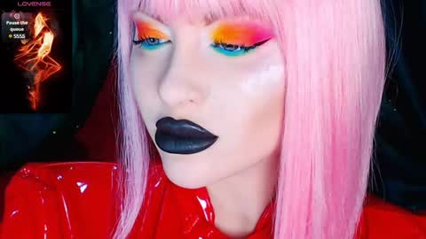 Snapshot of crazypinkyball chatting on December 29, 2024, 12:34 pm Roxy online show from December 29, 2024, 12:34 pm