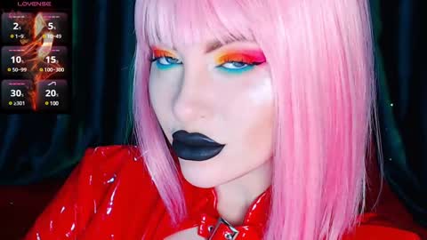 Snapshot of crazypinkyball chatting on January 10, 2025, 1:31 pm Roxy online show from January 10, 2025, 1:31 pm