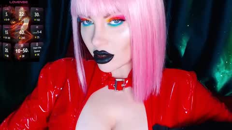 Snapshot of crazypinkyball chatting on January 21, 2025, 1:00 pm Roxy online show from January 21, 2025, 1:00 pm