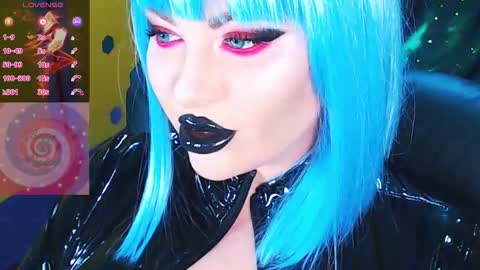 Snapshot of crazypinkyball chatting on November 27, 2025, 2:08 pm Roxy online show from November 27, 2025, 2:08 pm