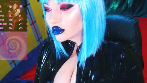 Snapshot of crazypinkyball chatting on December 3, 2025, 2:48 pm Roxy online show from December 3, 2025, 2:48 pm