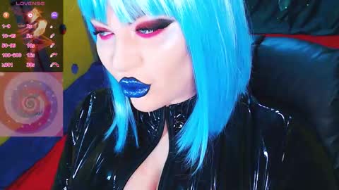 Snapshot of crazypinkyball chatting on December 5, 2025, 2:14 pm Roxy online show from December 5, 2025, 2:14 pm