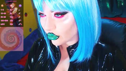 Snapshot of crazypinkyball chatting on December 14, 2025, 1:05 pm Roxy online show from December 14, 2025, 1:05 pm