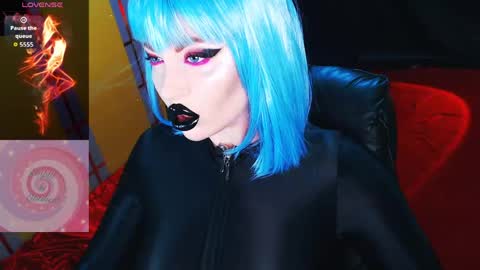 Roxy online show from June 3, 2026, 2:44 pm