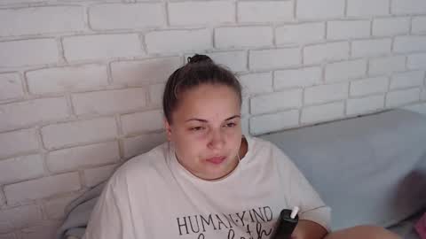 Snapshot of crazyy_girl_ chatting on September 22, 2025, 1:46 pm Crazyy Girl online show from September 22, 2025, 1:46 pm