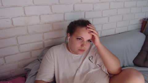 Snapshot of crazyy_girl_ chatting on November 21, 2025, 4:05 pm Crazyy Girl online show from November 21, 2025, 4:05 pm