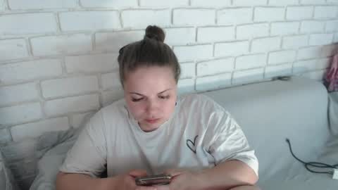 Crazyy Girl  online show from May 3, 2026, 2:45 pm
