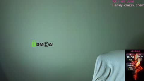 Snapshot of crazzy_cherry chatting on February 5, 2025, 11:23 am crazzy cherry online show from February 5, 2025, 11:23 am