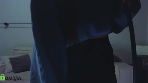 Snapshot of crazzy_cherry chatting on November 25, 2025, 11:10 am crazzy cherry online show from November 25, 2025, 11:10 am