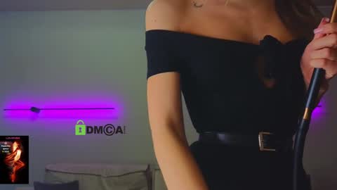 Snapshot of crazzy_cherry chatting on December 5, 2025, 11:08 am crazzy cherry online show from December 5, 2025, 11:08 am