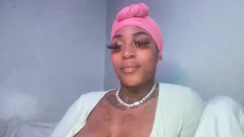 Snapshot of creame_sensation chatting on December 9, 2024, 8:33 am PHANTOMTARGARYENXXX online show from December 9, 2024, 8:33 am