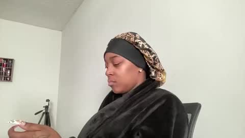 Snapshot of creame_sensation chatting on December 15, 2025, 6:45 pm PHANTOMTARGARYENXXX online show from December 15, 2025, 6:45 pm