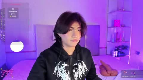 creamy_angelo online show from April 24, 2026, 1:13 pm