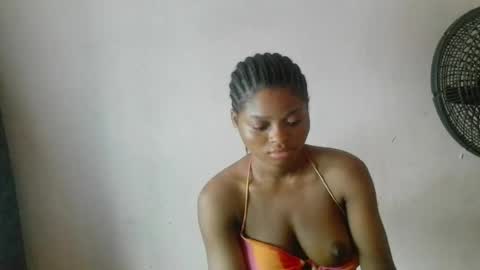 Snapshot of creamy_babyx chatting on May 11, 2026, 4:04 pm Creamy babyx online show from May 11, 2026, 4:04 pm
