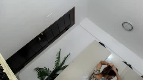 Snapshot of creamy_delilah chatting on November 23, 2025, 4:18 pm Delilah online show from November 23, 2025, 4:18 pm