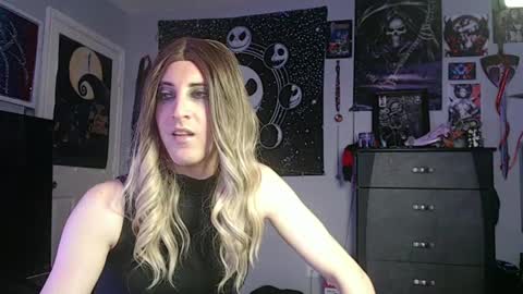 Snapshot of creamy_lust chatting on February 24, 2025, 2:08 am Sylvia online show from February 24, 2025, 2:08 am