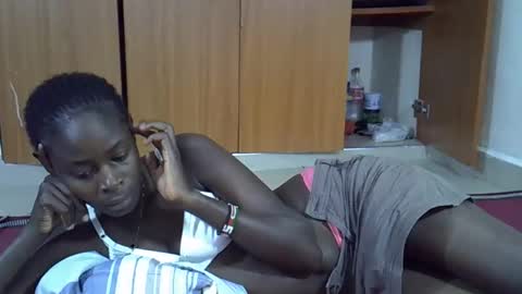 creamy_pussie online show from March 25, 2026, 10:16 pm