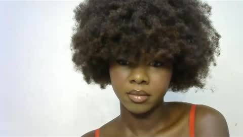 Snapshot of creamybabee chatting on January 23, 2025, 11:37 am queen online show from January 23, 2025, 11:37 am