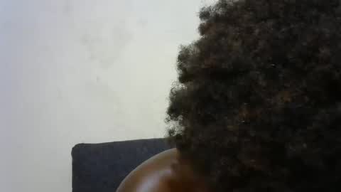 Snapshot of creamybabee chatting on February 22, 2025, 11:35 pm queen online show from February 22, 2025, 11:35 pm