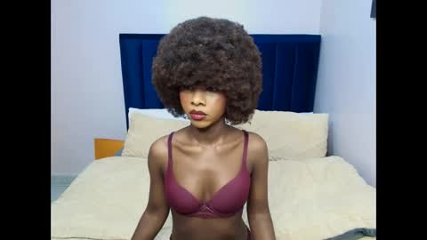 Snapshot of creamybabee chatting on September 21, 2025, 12:56 am queen online show from September 21, 2025, 12:56 am