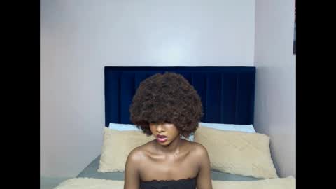 Snapshot of creamybabee chatting on October 8, 2025, 1:47 am queen online show from October 8, 2025, 1:47 am