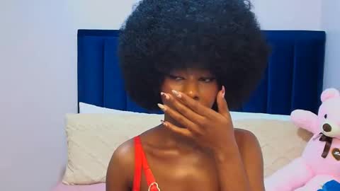 Snapshot of creamybabee chatting on March 28, 2026, 6:40 pm queen online show from March 28, 2026, 6:40 pm